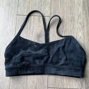 Lululemon Black camo Y sports bra